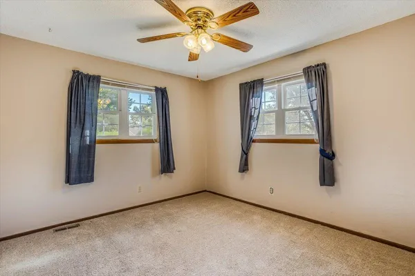 $215,000 | 1701 North Ridge Road, Derby, KS 67037