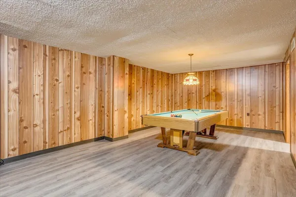 $215,000 | 1701 North Ridge Road, Derby, KS 67037