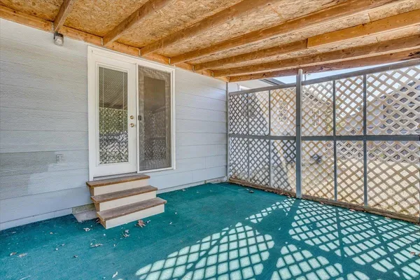 $215,000 | 1701 North Ridge Road, Derby, KS 67037