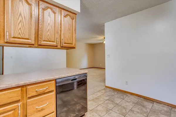 $215,000 | 1701 North Ridge Road, Derby, KS 67037