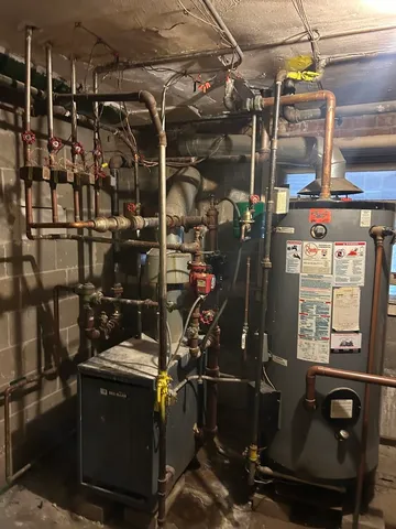 $750,000 | 2310 South 17th Avenue, Riverside, IL 60546