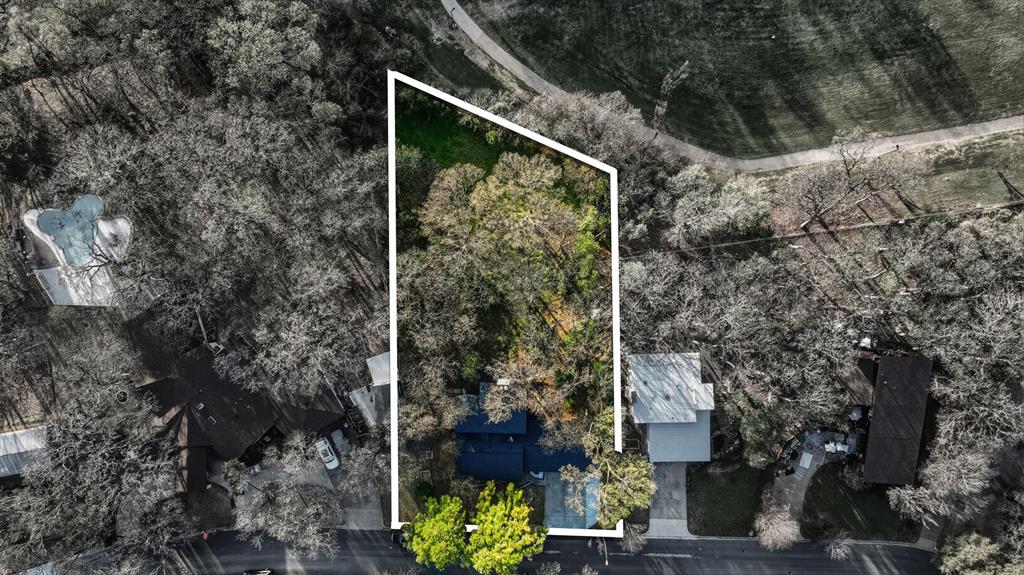 809 Cardinal Circle Bedford, TX 76022 - Photo 38 of 40 0.59 acre lot with mature trees overlooking Brook Hollow Park and trails.