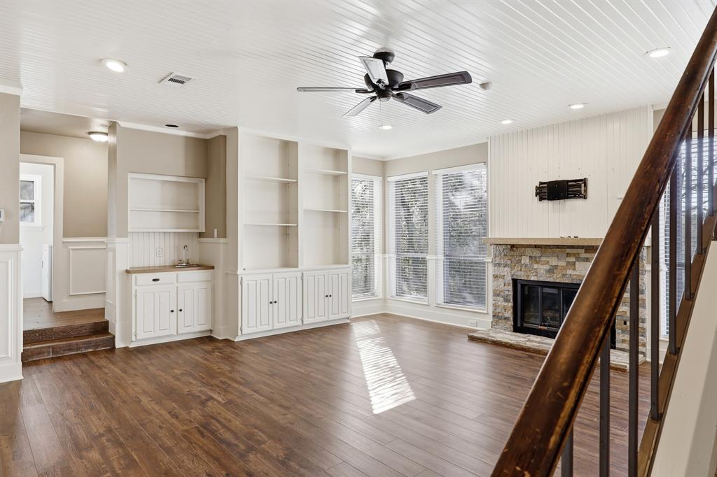 809 Cardinal Circle Bedford, TX 76022 - Photo 8 of 40