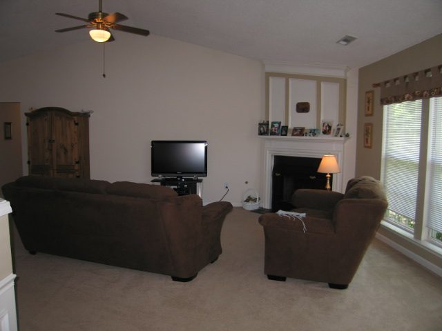 14 Brunner Court Greer, SC 29650 - Photo 4 of 15 Gallery Image 4