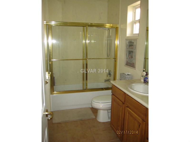 912 Rhyolite Terrace Henderson, NV 89011 - Photo 14 of 24 Bathroom.