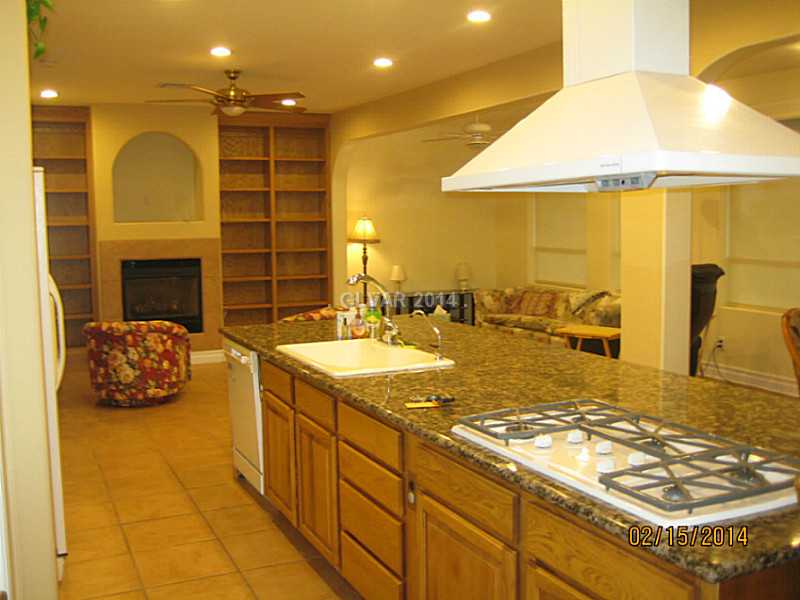 912 Rhyolite Terrace Henderson, NV 89011 - Photo 3 of 24 Kitchen.