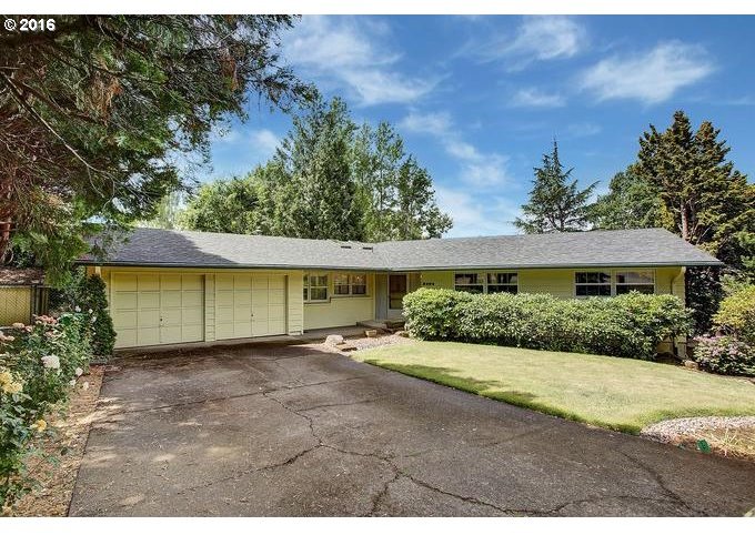 3424 Southwest Hamilton Court Portland, OR 97239 - Photo 2 of 16 Gallery Image 2