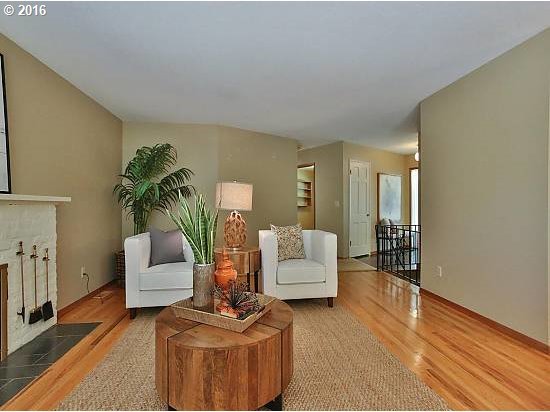 3424 Southwest Hamilton Court Portland, OR 97239 - Photo 9 of 16 Gallery Image 9