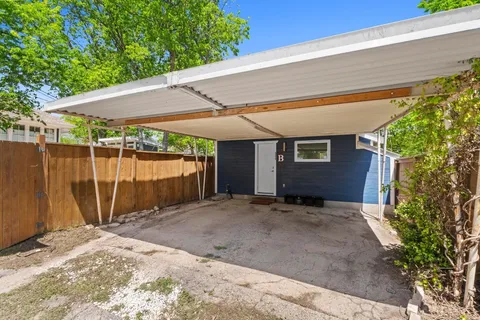 $895,000 | 504 East 38th 1/2 Street, Unit 504 504B 506, Austin, TX 78751