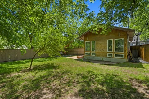 $895,000 | 504 East 38th 1/2 Street, Unit 504 504B 506, Austin, TX 78751