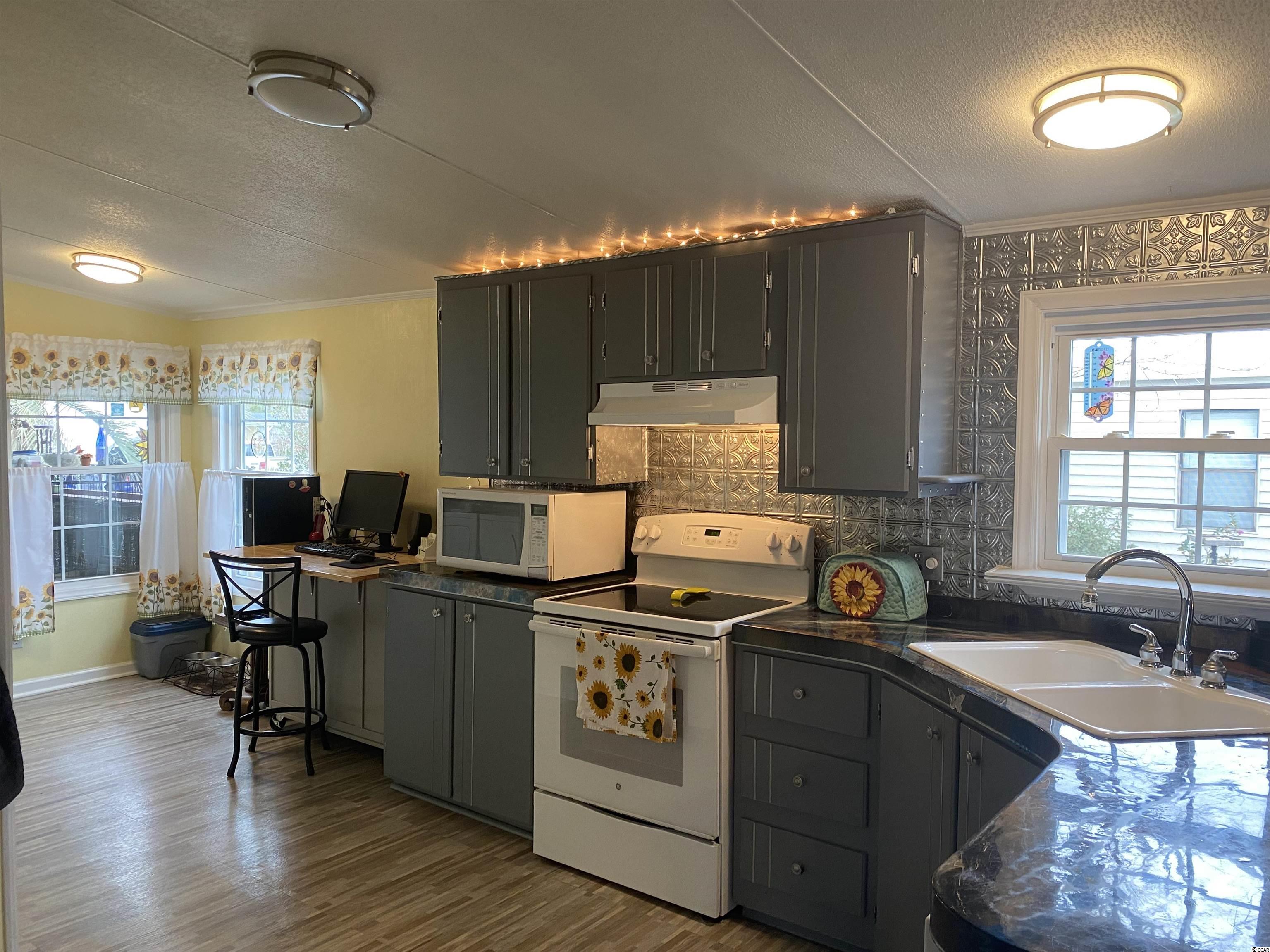 10 Poolside Drive Murrells Inlet, SC 29576 - Photo 24 of 34