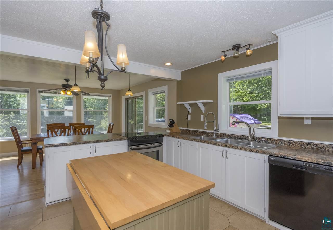 2969 Roberg Road Duluth, MN 55804 - Photo 2 of 16