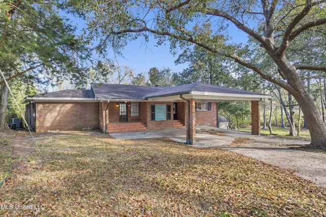 $464,000 | 13500 Pine Road, Ocean Springs, MS 39564