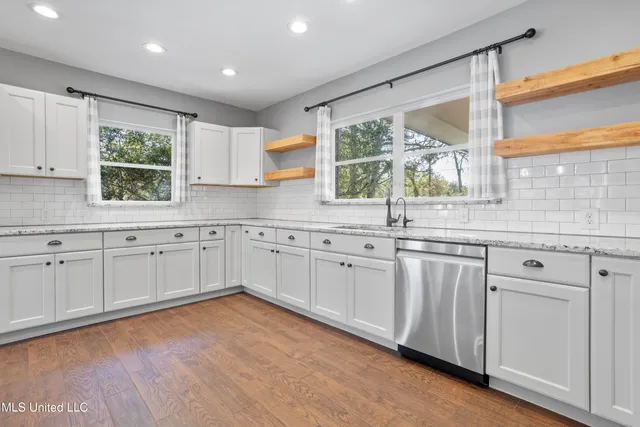 $464,000 | 13500 Pine Road, Ocean Springs, MS 39564