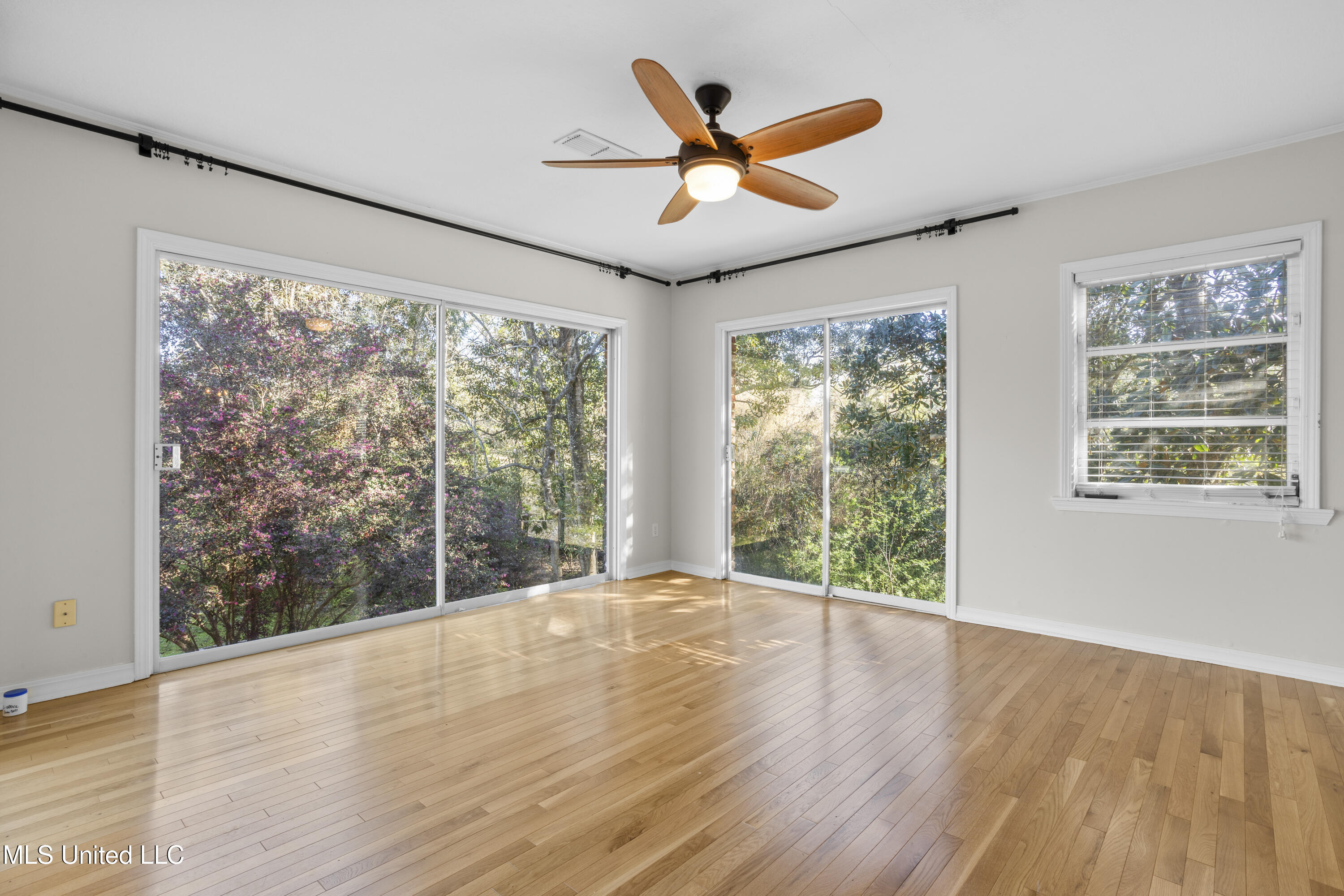 13500 Pine Road Ocean Springs, MS 39564 - Photo 24 of 48 026