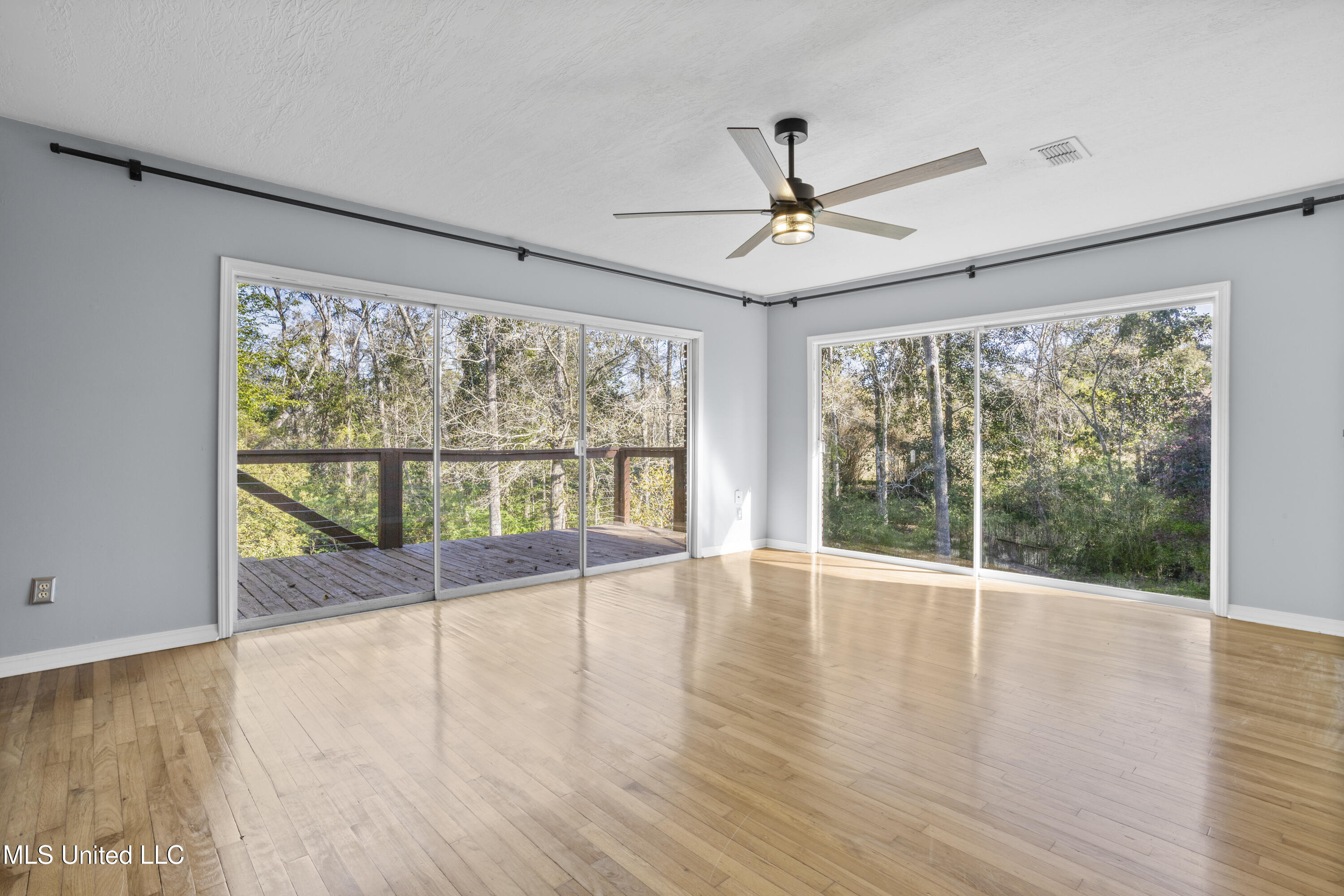 13500 Pine Road Ocean Springs, MS 39564 - Photo 29 of 48 031