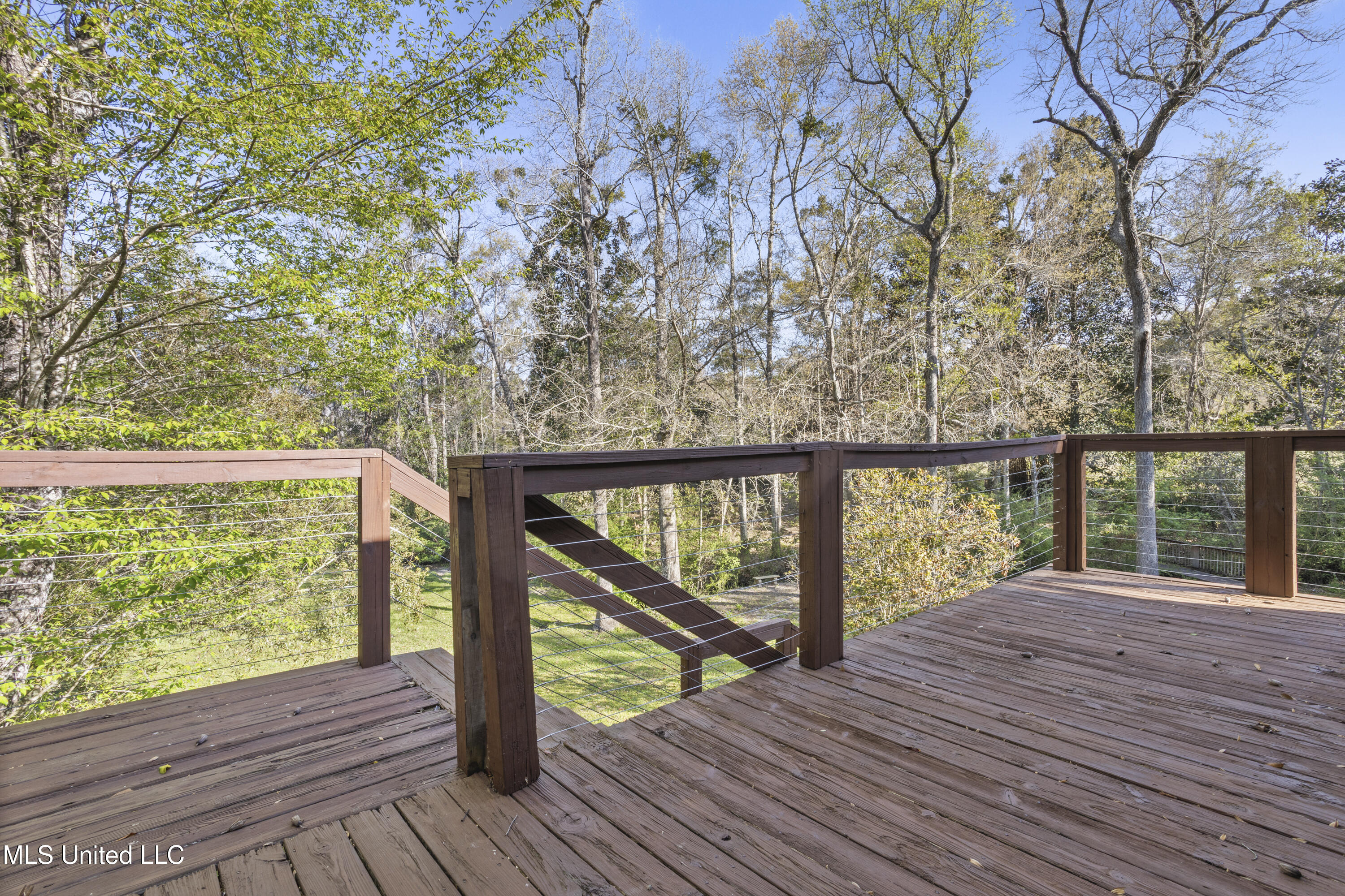 13500 Pine Road Ocean Springs, MS 39564 - Photo 31 of 48 033