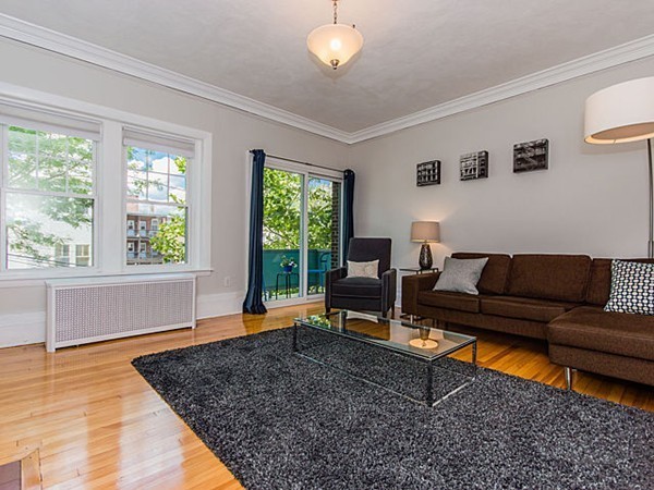 19 Hamilton Road, Unit 4 Brookline, MA 02446 - Photo 1 of 12 Gallery Image 1