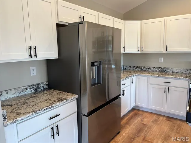 $384,500 | 432 Honeysuckle Drive, Hannibal, MO 63401