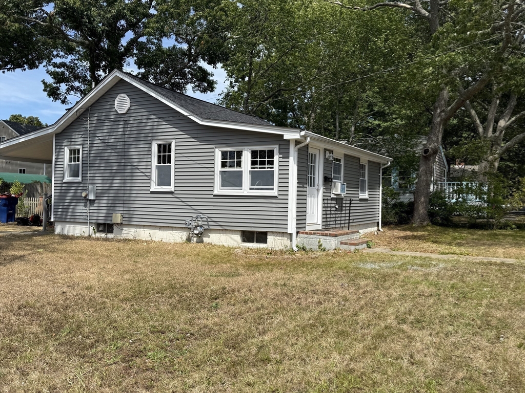 13 Fir Street Wareham, MA 02571 - Photo 4 of 23 Gallery Image 4