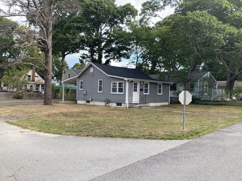 13 Fir Street Wareham, MA 02571 - Photo 6 of 23 Gallery Image 6