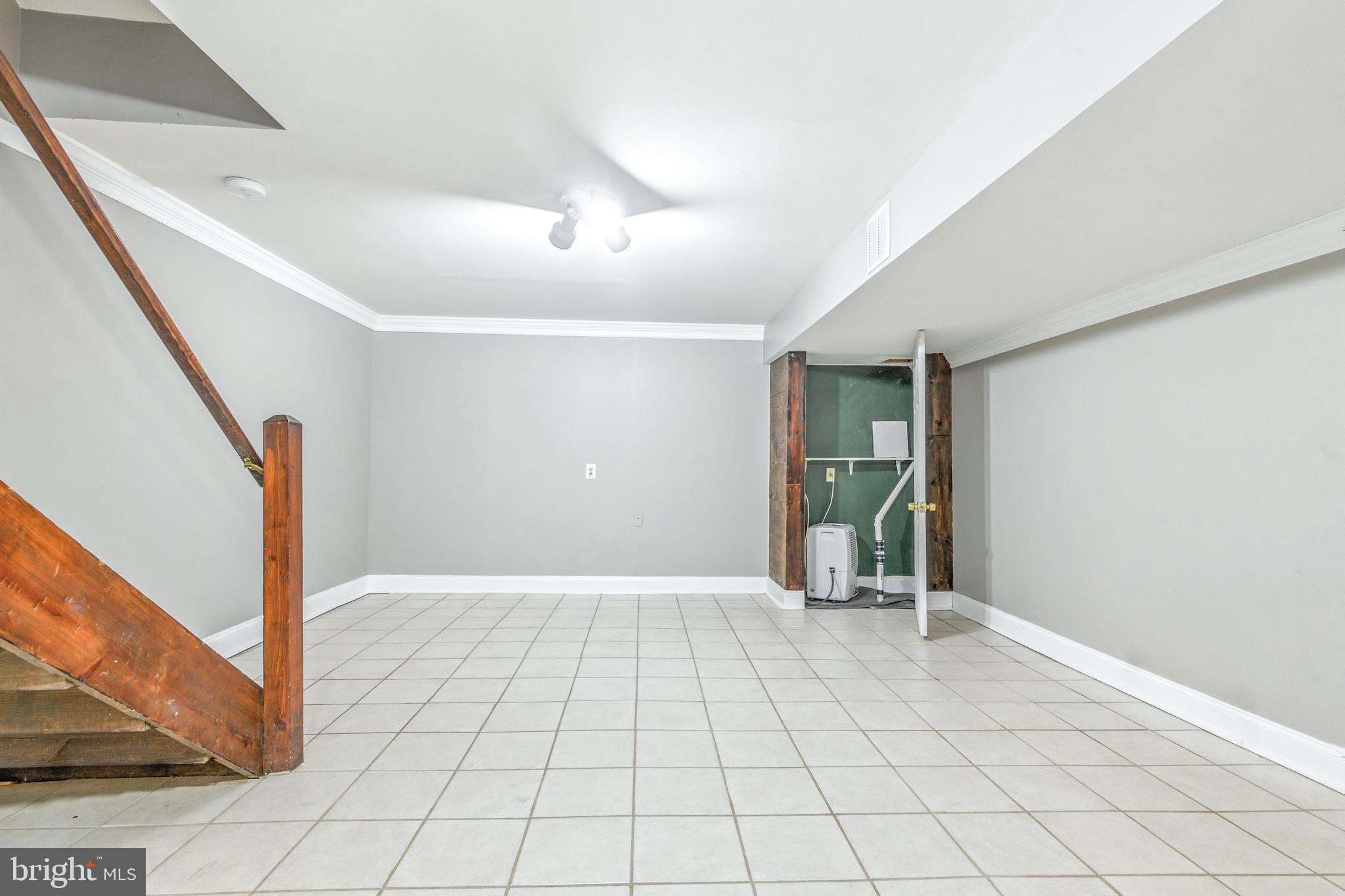 111 Gateway Drive Newark, DE 19711 - Photo 17 of 20 a view of an empty room