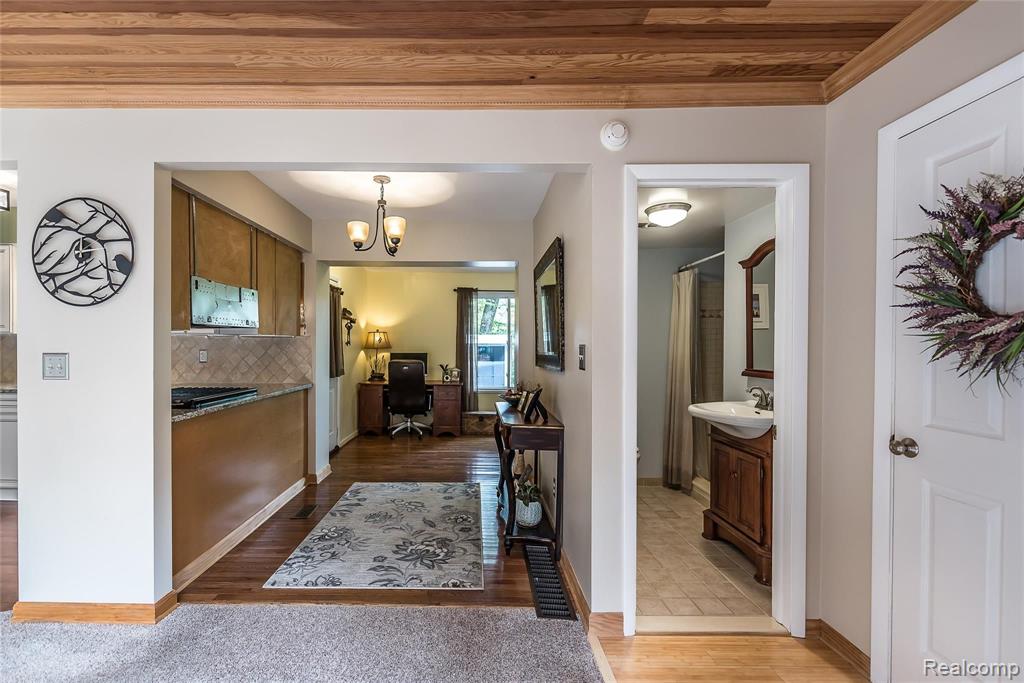 9815 Toma Road Pinckney, MI 48169 - Photo 29 of 59