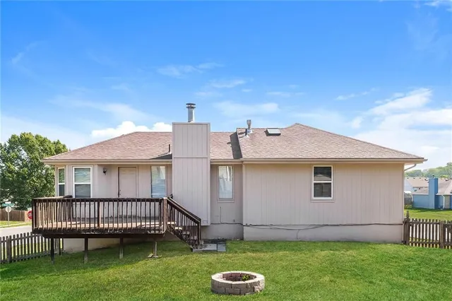 $1,995 | 602 Southwest Montana Ridge Drive, Grain Valley, MO 64029