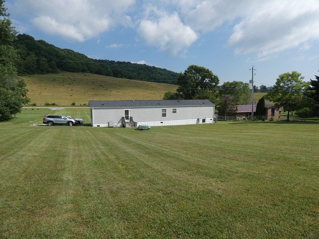 2926 Cedar Springs Road Sugar Grove, VA 24375 - Photo 35 of 43 Gallery Image 35