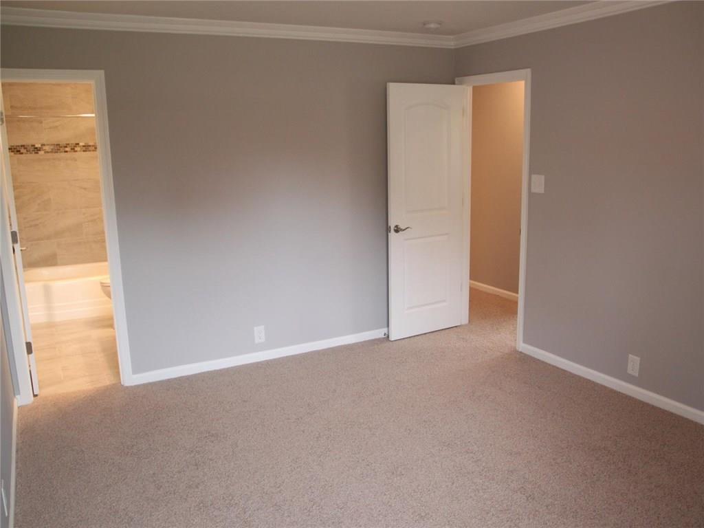 4710 Dickson Road Indianapolis, IN 46226 - Photo 16 of 24 Gallery Image 16