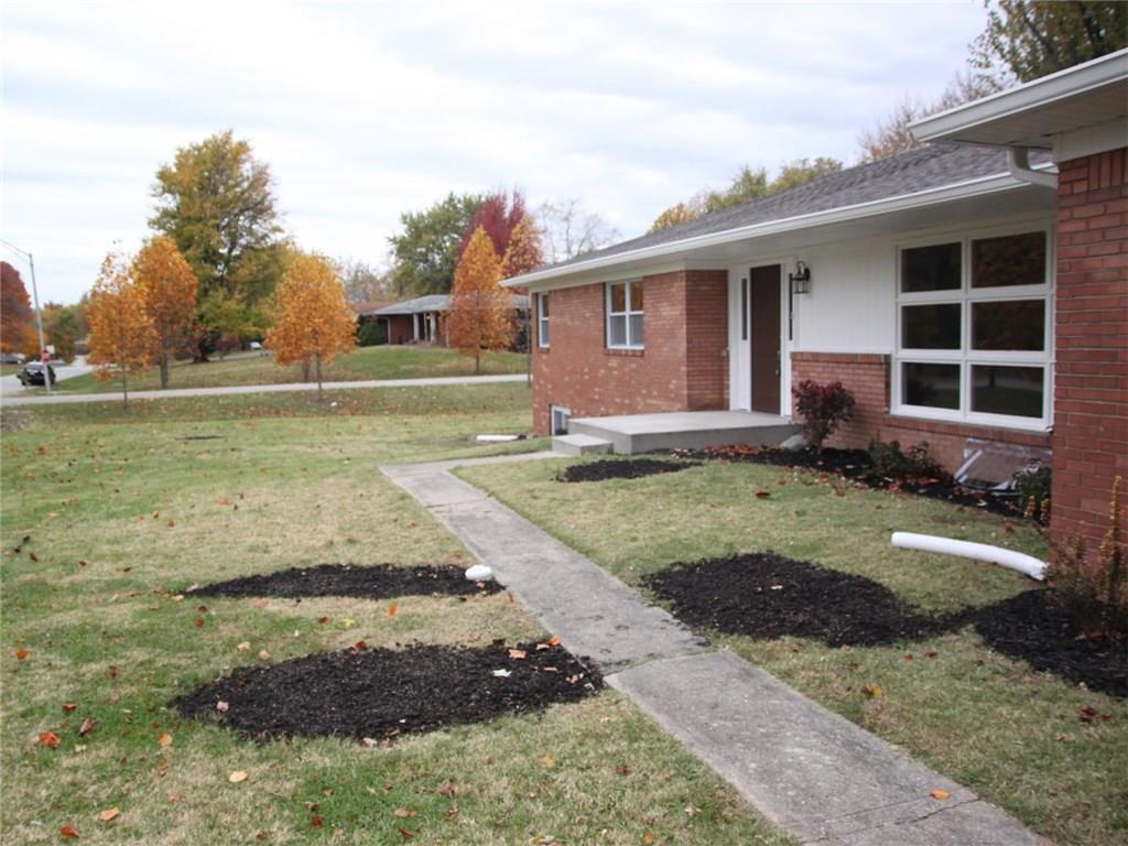 4710 Dickson Road Indianapolis, IN 46226 - Photo 21 of 24 Gallery Image 21