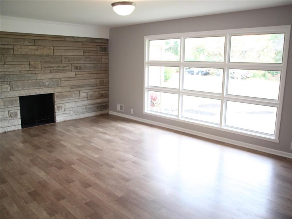 4710 Dickson Road Indianapolis, IN 46226 - Photo 7 of 24 Gallery Image 7