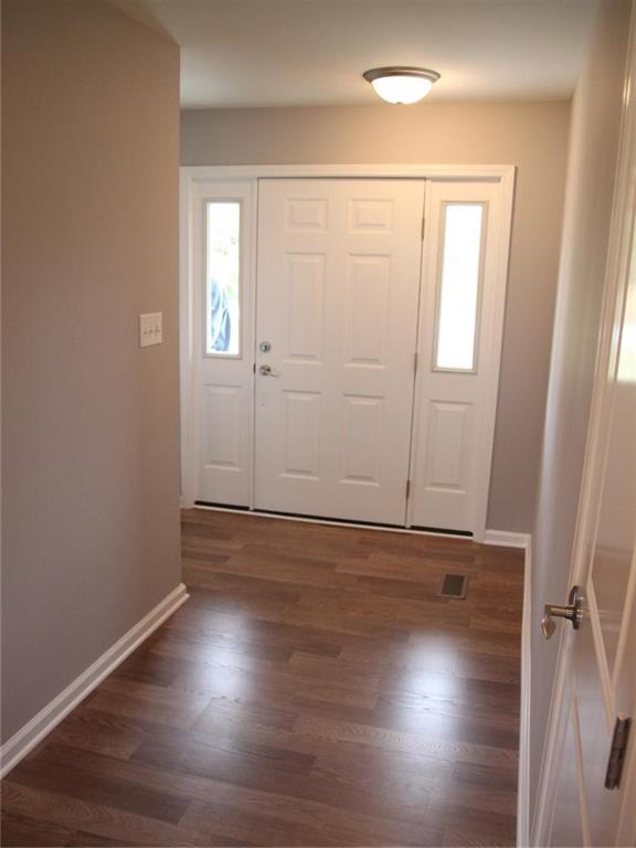 4710 Dickson Road Indianapolis, IN 46226 - Photo 8 of 24 Gallery Image 8