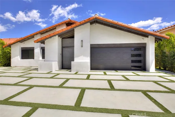 $7,500 | 9450 Tampa Avenue, Northridge, CA 91324