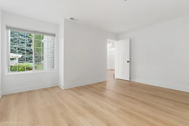 $2,600 | 372 Windsong Court, Bolingbrook, IL 60440