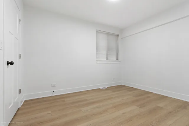 $2,600 | 372 Windsong Court, Bolingbrook, IL 60440