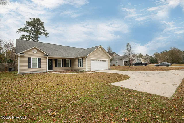 $1,800 | 104 Elbert Way, Jacksonville, NC 28540