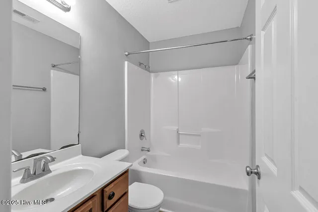 $1,800 | 104 Elbert Way, Jacksonville, NC 28540