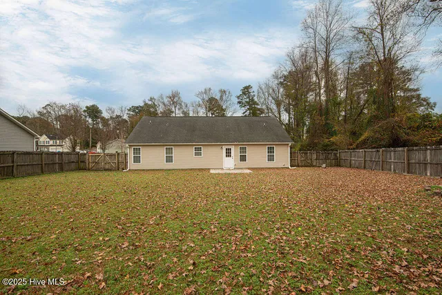 $1,800 | 104 Elbert Way, Jacksonville, NC 28540