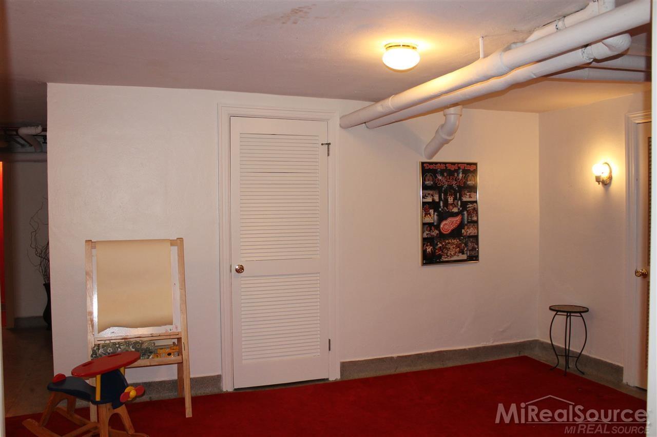 1021 Yorkshire Road Grosse Pointe Park, MI 48230 - Photo 47 of 54
