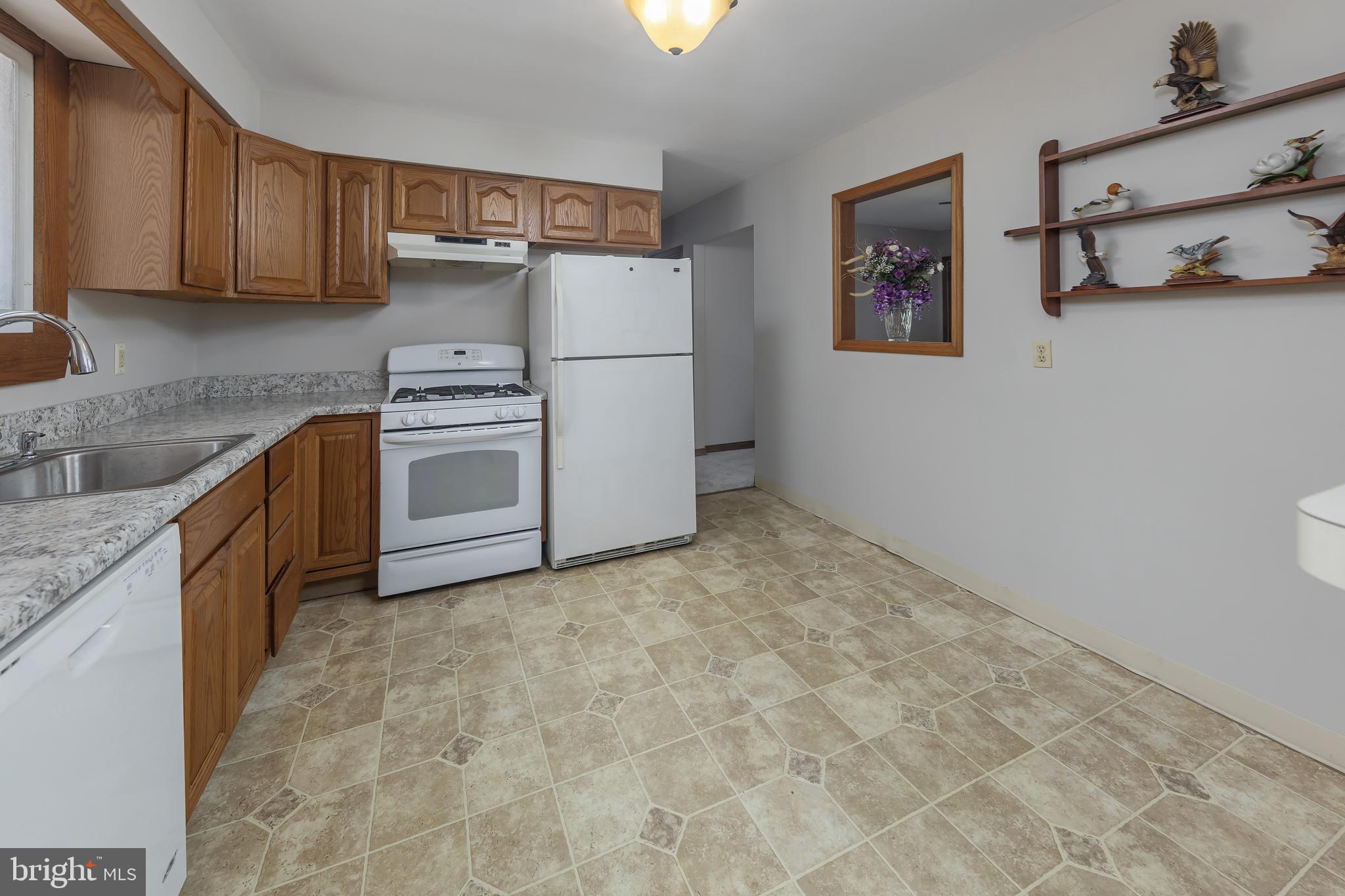 1012 Alvine Road Pittsgrove, NJ 08318 - Photo 5 of 20 Gallery Image 5