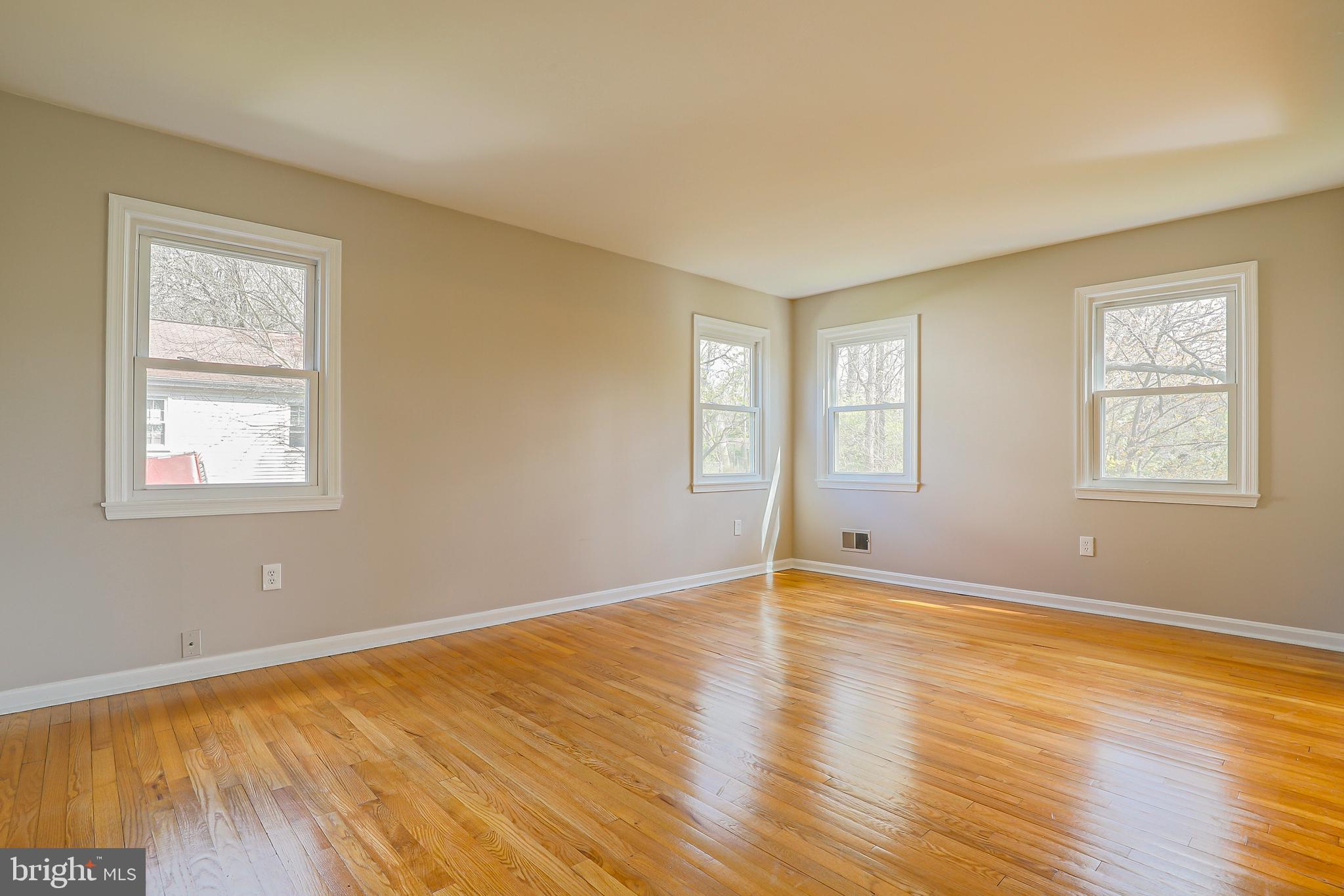 319 Summit Hall Road Gaithersburg, MD 20877 - Photo 15 of 58 Use as formal dining area or 2nd living room!