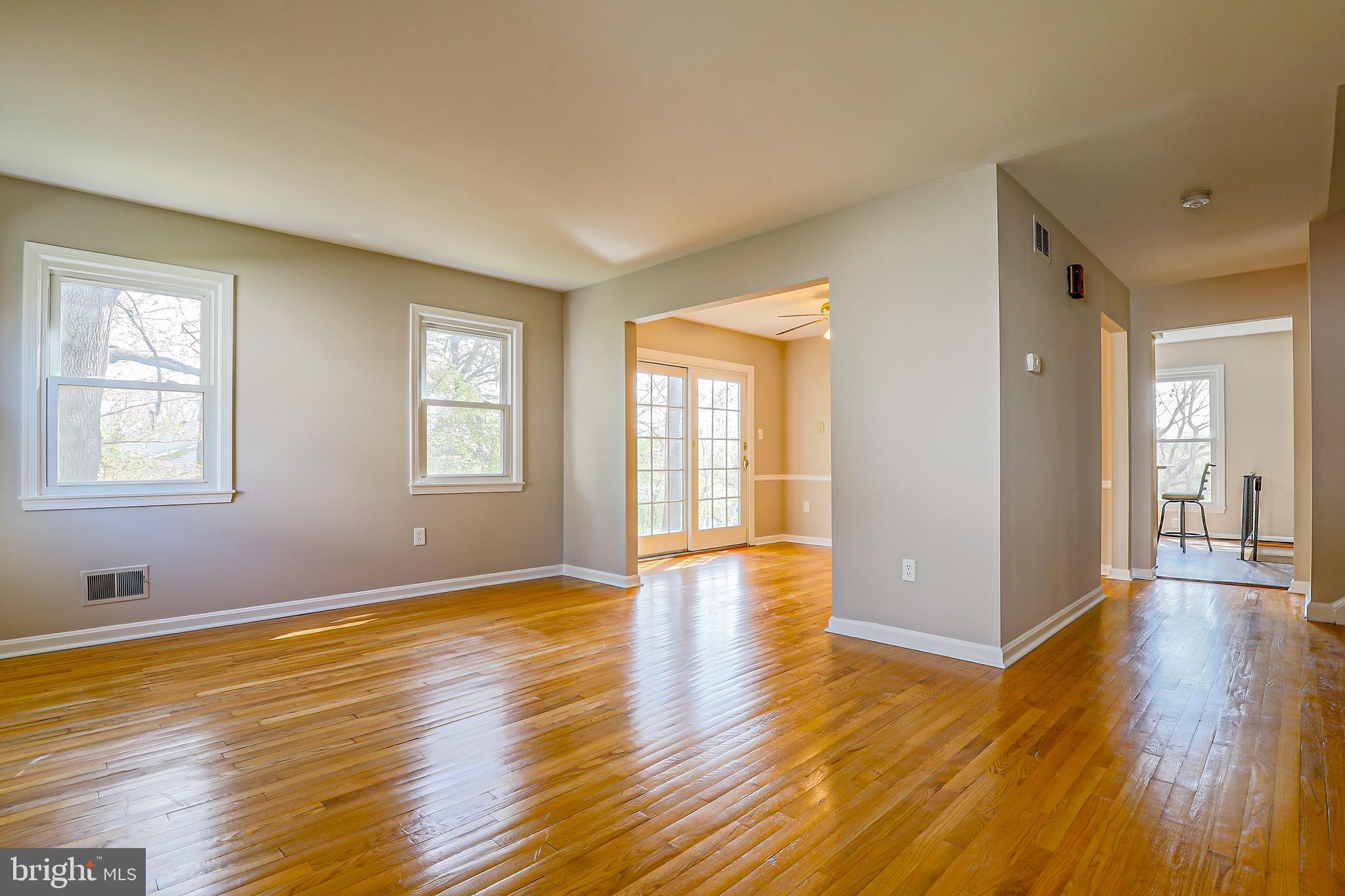 319 Summit Hall Road Gaithersburg, MD 20877 - Photo 16 of 58 Use as formal dining area or 2nd living room!