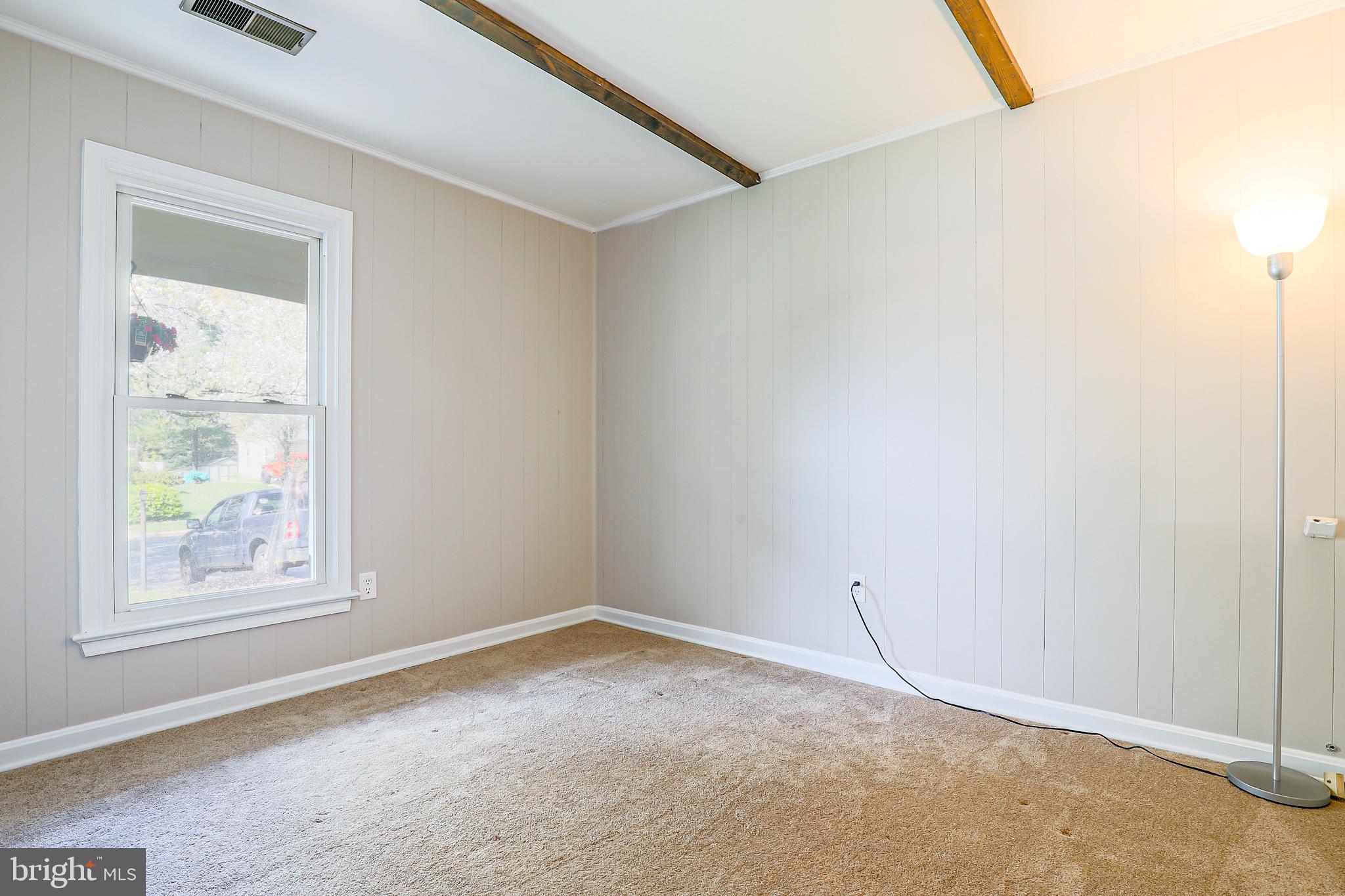 319 Summit Hall Road Gaithersburg, MD 20877 - Photo 33 of 58 5th legal BR on main level has full bath nearby!