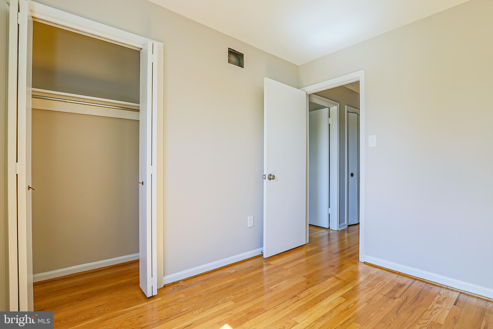 319 Summit Hall Road Gaithersburg, MD 20877 - Photo 46 of 58 Upper level bedrooms showing closet!