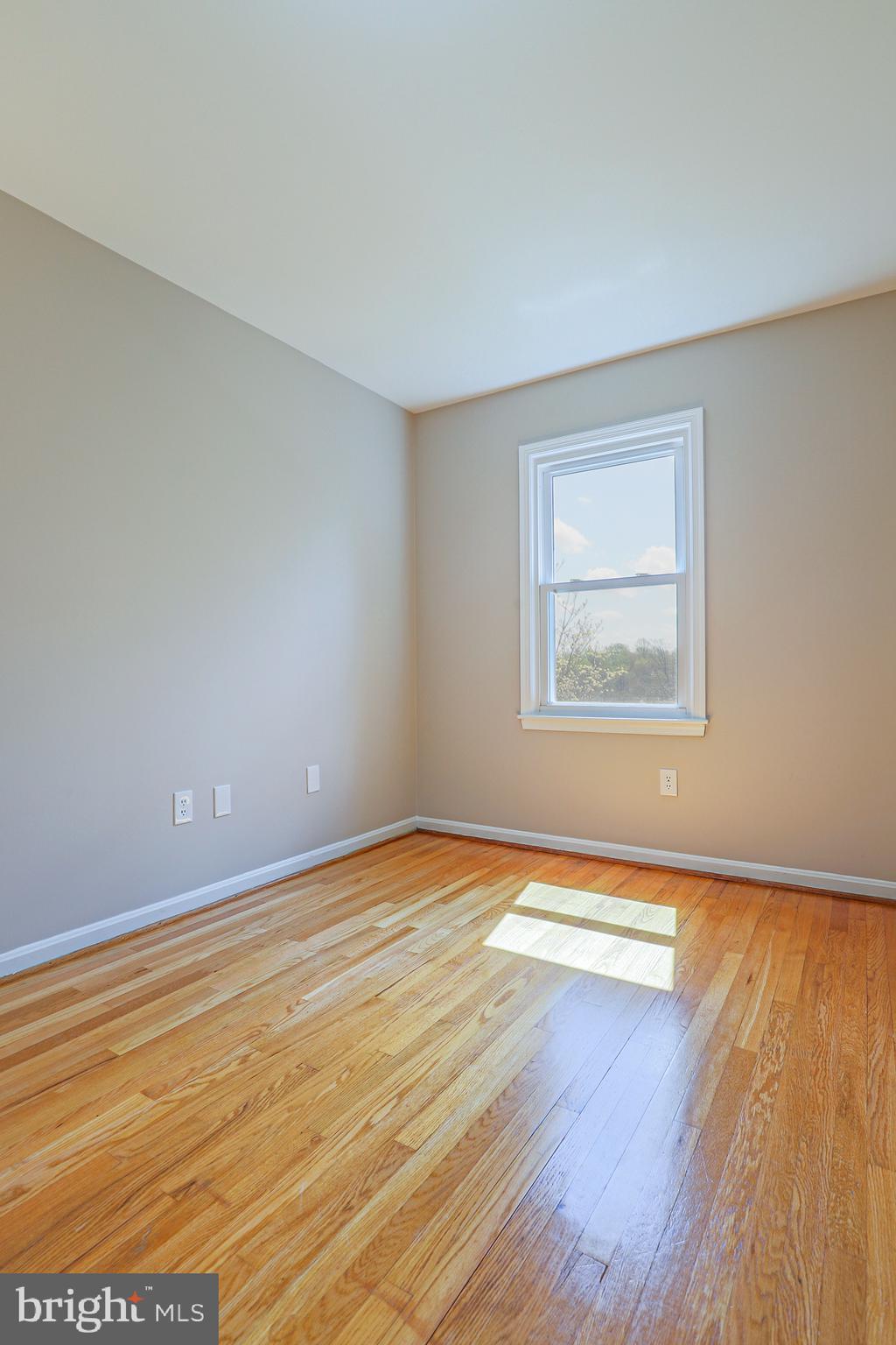 319 Summit Hall Road Gaithersburg, MD 20877 - Photo 47 of 58 Upper level bedrooms!