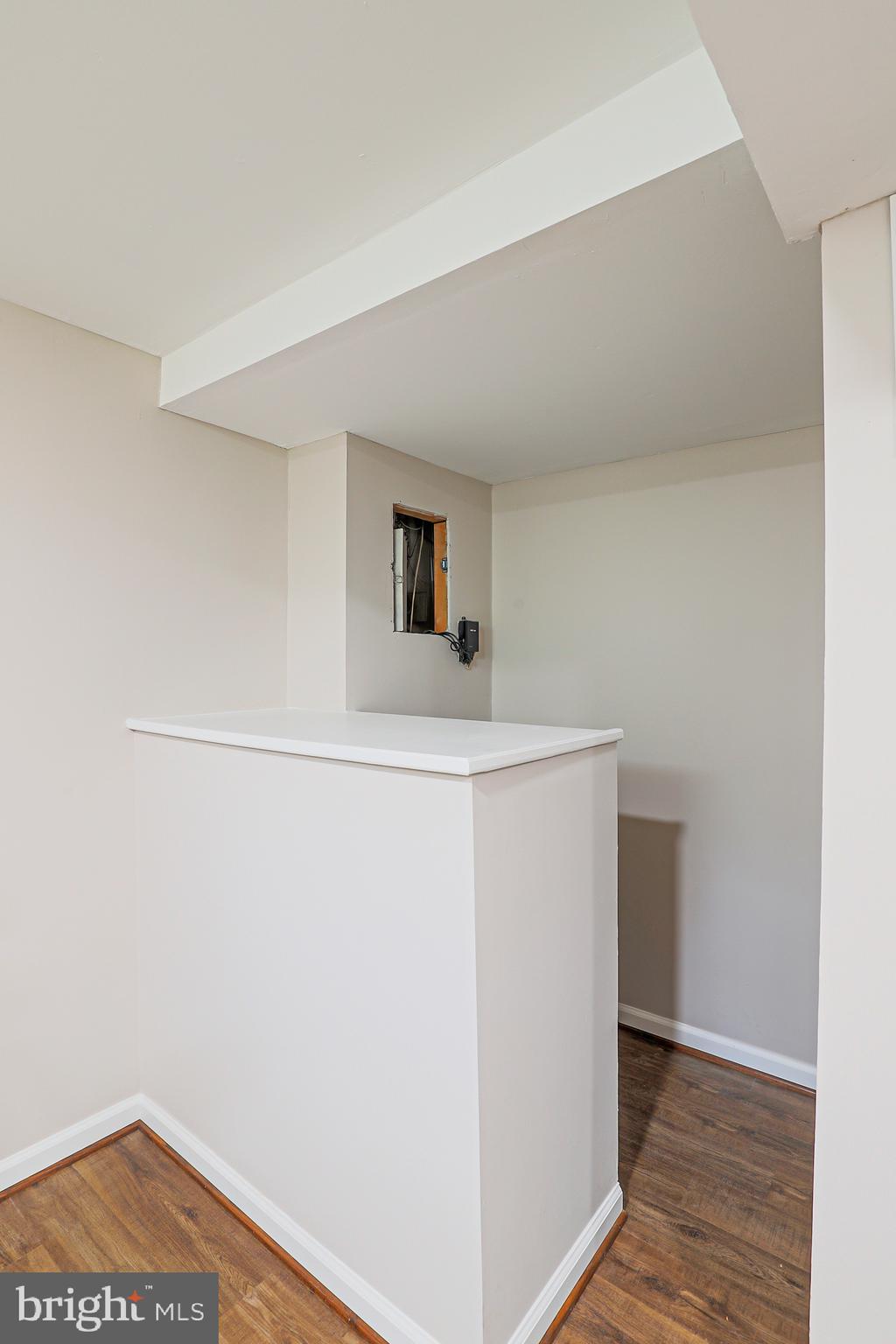 319 Summit Hall Road Gaithersburg, MD 20877 - Photo 54 of 58 Hang out at your Mini bar on lower level!
