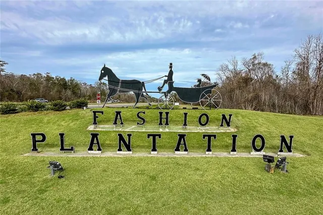 $369,000 | 102 Union Drive, Hahnville, LA 70057