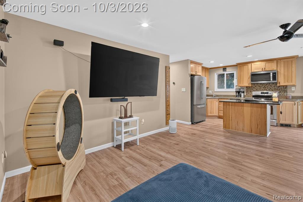 3376 South Commerce Road Commerce Township, MI 48382 - Photo 9 of 49 Gallery Image 9
