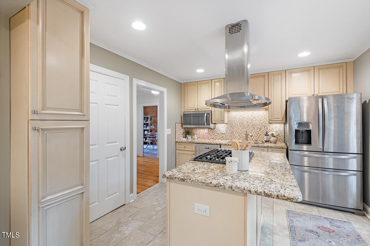 2715 Augusta Drive Durham, NC 27707 - Photo 18 of 60 22